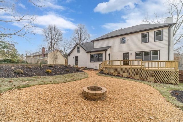 380 Cardigan SW Circle, Lilburn, GA 30047