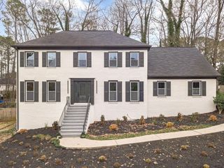 380 Cardigan SW Circle, Lilburn, GA 30047