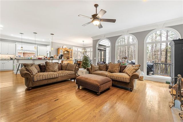 1029 Laurel Grove Court, Suwanee, GA 30024