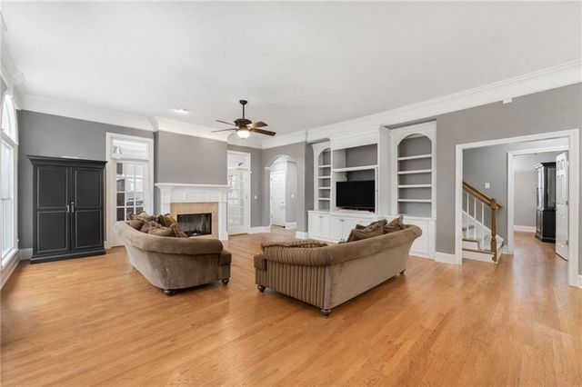 1029 Laurel Grove Court, Suwanee, GA 30024