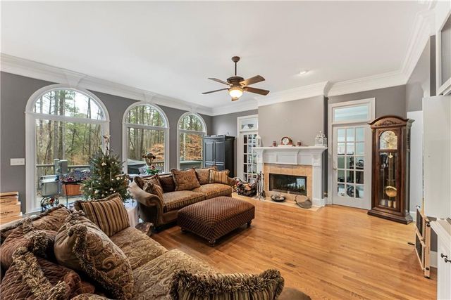 1029 Laurel Grove Court, Suwanee, GA 30024