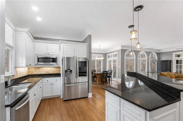 1029 Laurel Grove Court, Suwanee, GA 30024