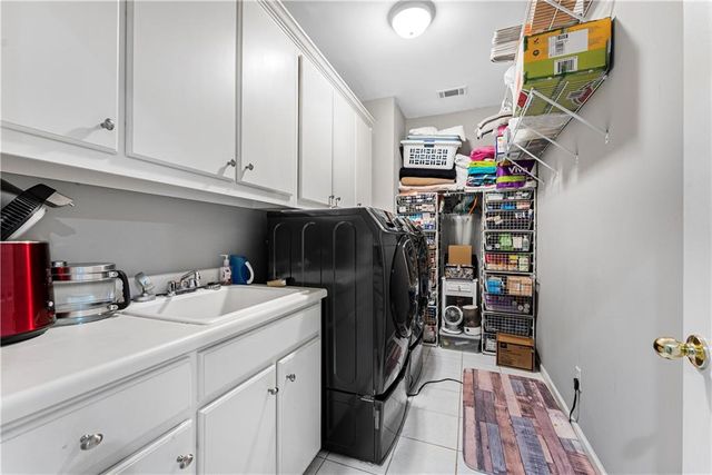 1029 Laurel Grove Court, Suwanee, GA 30024