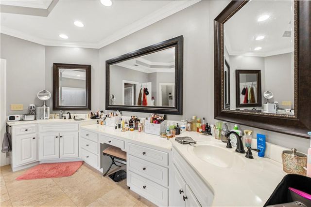 1029 Laurel Grove Court, Suwanee, GA 30024