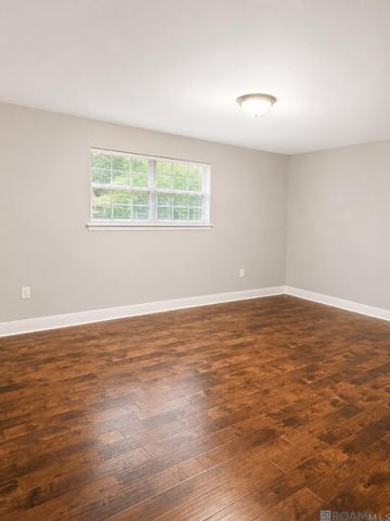 12653 Parkwood Dr, Baton Rouge, LA 70815