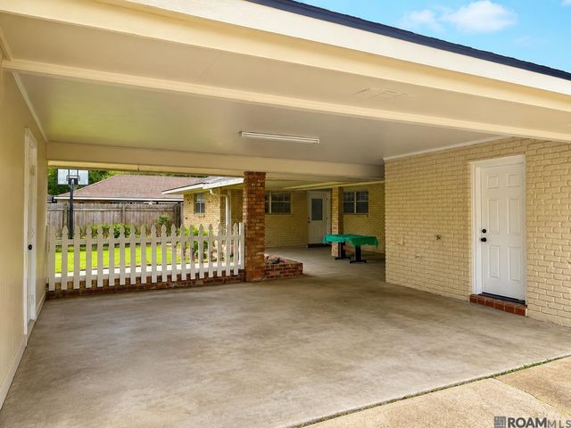12653 Parkwood Dr, Baton Rouge, LA 70815