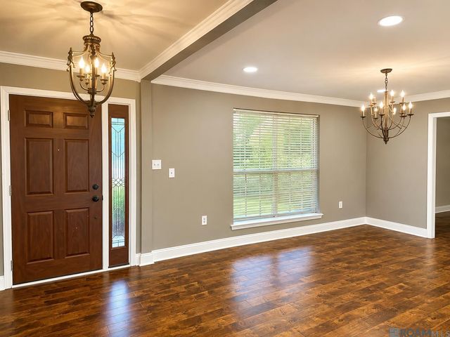 12653 Parkwood Dr, Baton Rouge, LA 70815