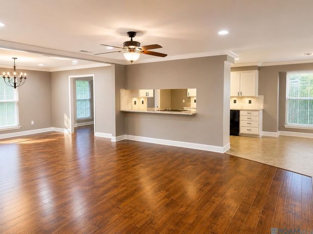 12653 Parkwood Dr, Baton Rouge, LA 70815