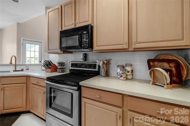 104 Alnwick Lane, Waxhaw, NC 28173