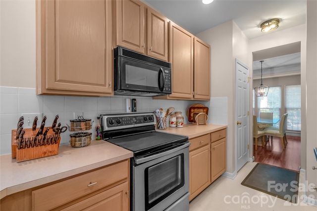 104 Alnwick Lane, Waxhaw, NC 28173