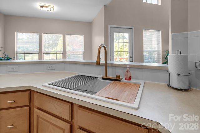 104 Alnwick Lane, Waxhaw, NC 28173