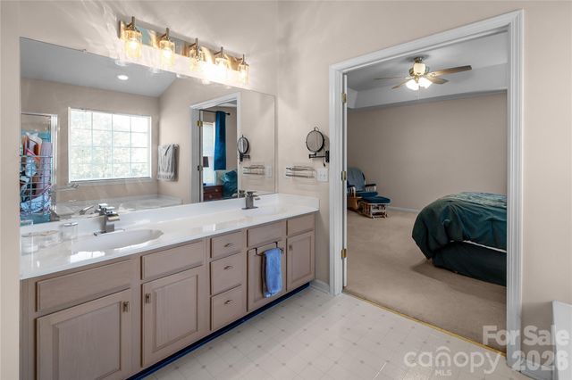 104 Alnwick Lane, Waxhaw, NC 28173