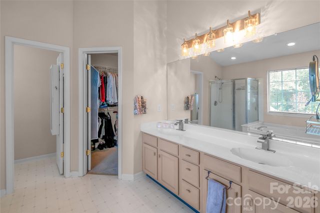 104 Alnwick Lane, Waxhaw, NC 28173
