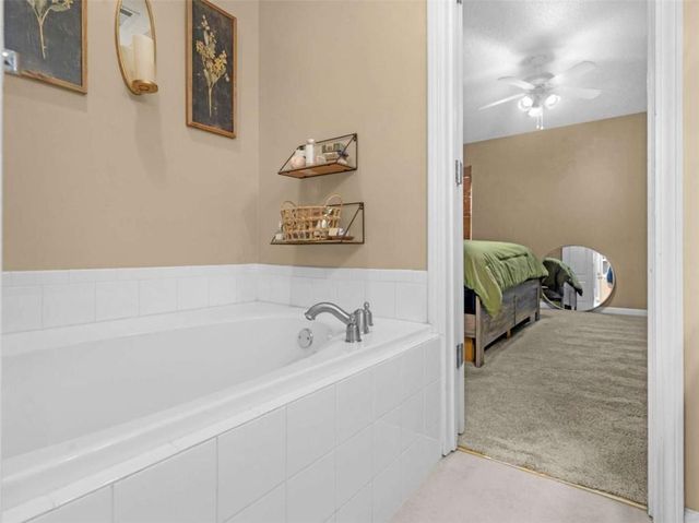 165 Brasch Park Drive, Grantville, GA 30220