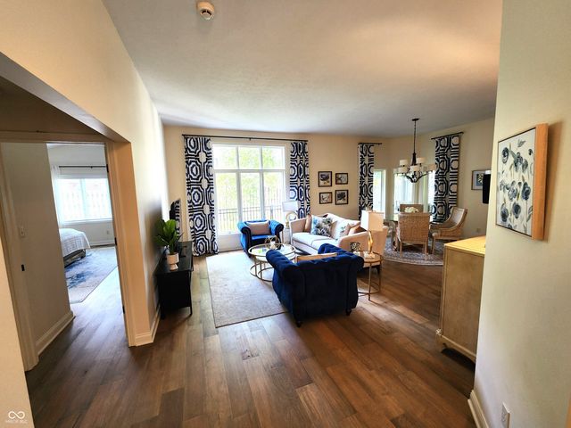 11548 Applewood Circle, Carmel, IN 46032
