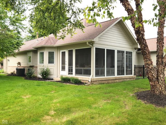 11548 Applewood Circle, Carmel, IN 46032