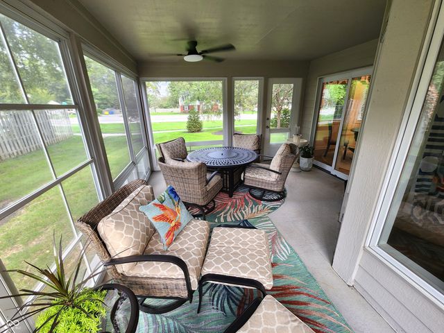 11548 Applewood Circle, Carmel, IN 46032