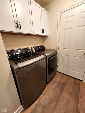 11548 Applewood Circle, Carmel, IN 46032