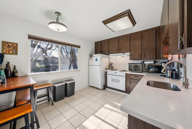 1401 Cottage St D, Alameda, CA 94501