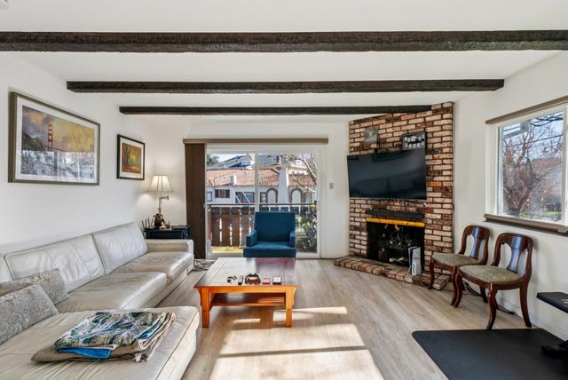 1401 Cottage St D, Alameda, CA 94501