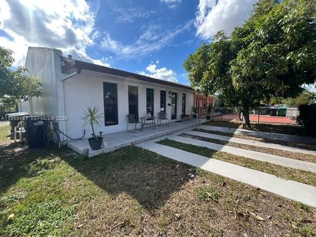 13002 SW 48th St, Miami, FL 33175