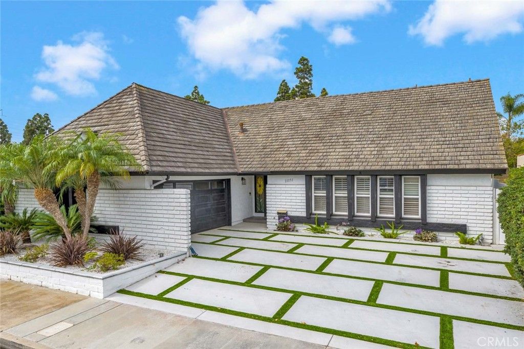 21151 Chubasco Lane, Huntington Beach, CA 92646 — exterior
