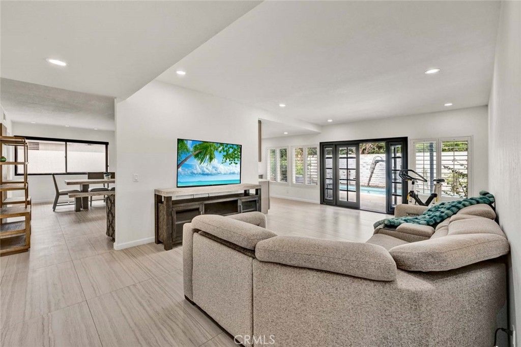 21151 Chubasco Lane, Huntington Beach, CA 92646 — photo 3