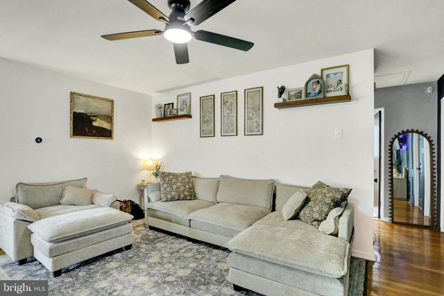 1718 SHERWOOD RD, New Cumberland, PA 17070