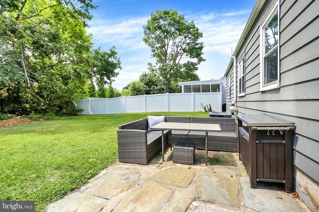 1718 SHERWOOD RD, New Cumberland, PA 17070