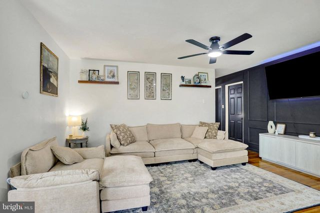 1718 SHERWOOD RD, New Cumberland, PA 17070
