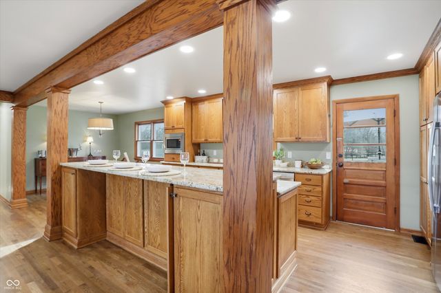 7545 W 96th Street, Zionsville, IN 46077