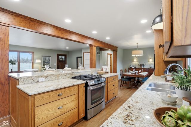 7545 W 96th Street, Zionsville, IN 46077