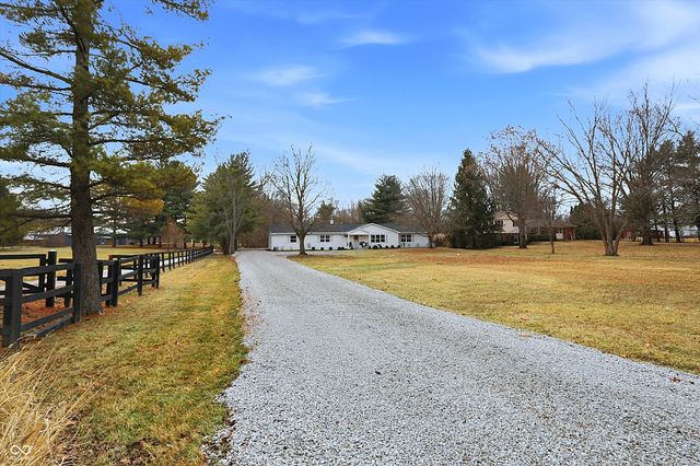 7545 W 96th Street, Zionsville, IN 46077