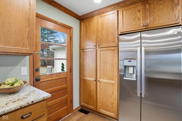 7545 W 96th Street, Zionsville, IN 46077