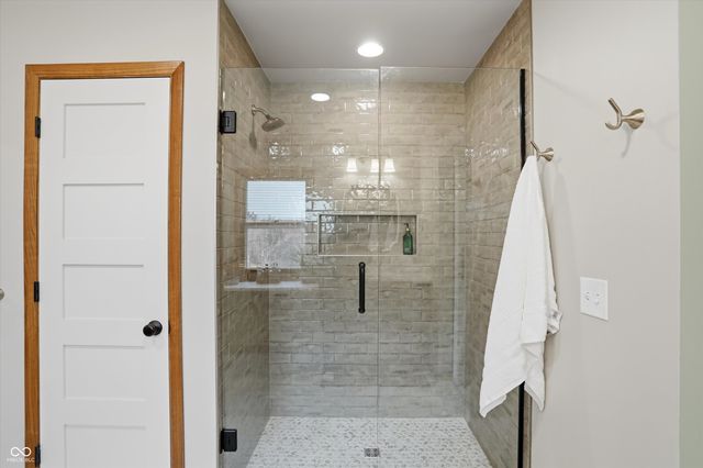 7545 W 96th Street, Zionsville, IN 46077