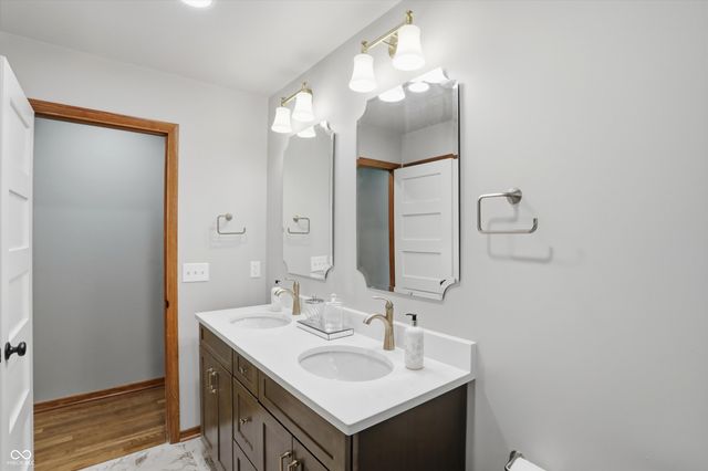 7545 W 96th Street, Zionsville, IN 46077