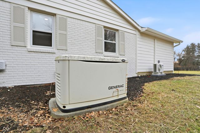 7545 W 96th Street, Zionsville, IN 46077