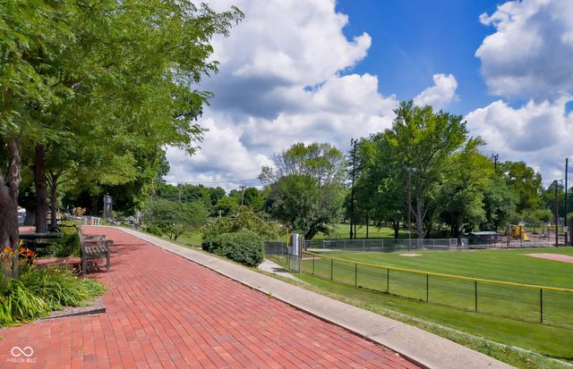 7545 W 96th Street, Zionsville, IN 46077