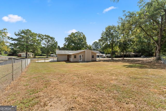 203 Bassett Street, Centerville, GA 31028