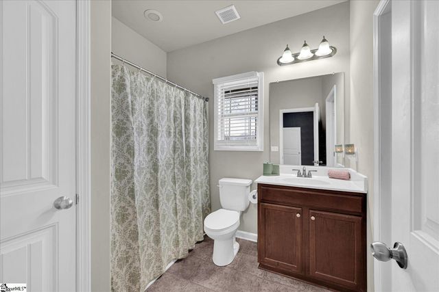 112 W 3rd Avenue, Easley, SC 29640