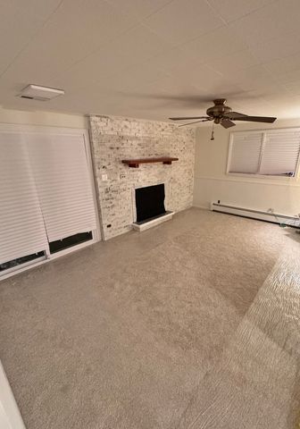 303 N Elmwood Avenue, Wood Dale, IL 60191