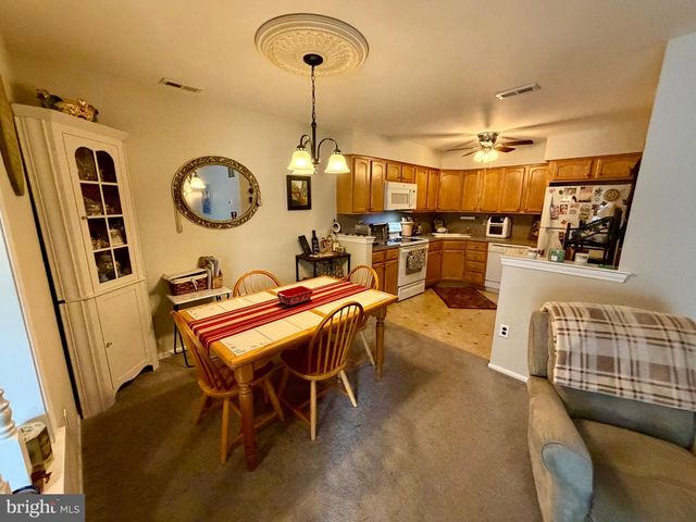 17 WINDSOR CT, Sewell, NJ 08080