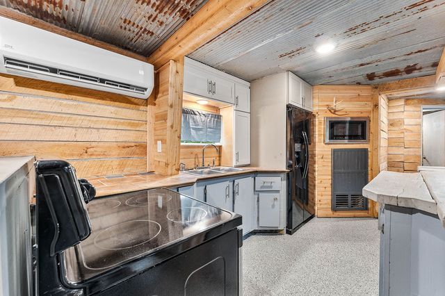 20619 Wade Road, Springdale, AR 72764