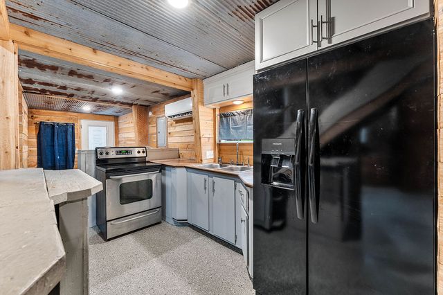 20619 Wade Road, Springdale, AR 72764