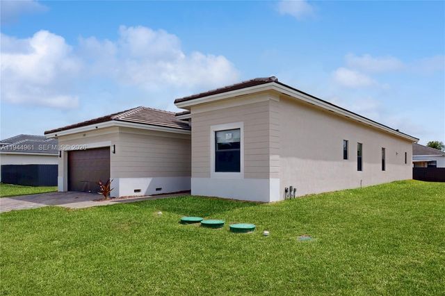 31171 SW 193rd Ave, Homestead, FL 33030