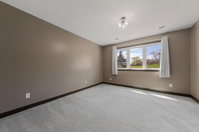 2214 Hulett Avenue, Faribault, MN 55021