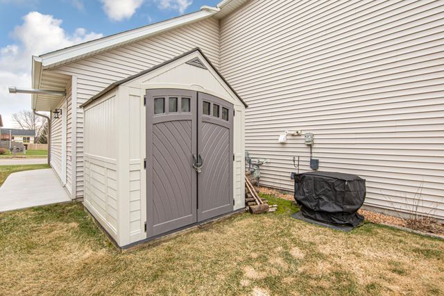 2214 Hulett Avenue, Faribault, MN 55021