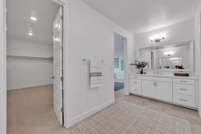 4651 Scenic Vista Dr, Folsom, CA 95630