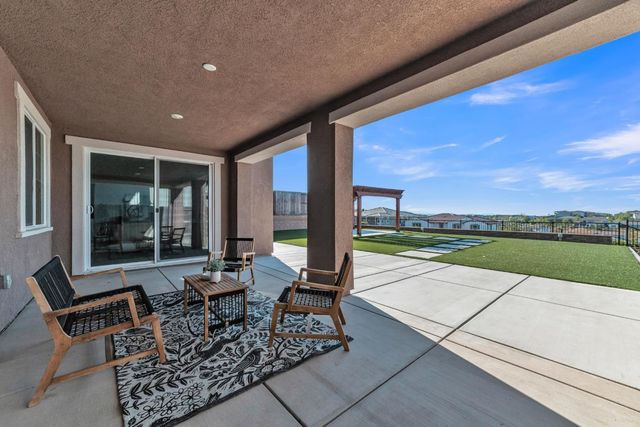 4651 Scenic Vista Dr, Folsom, CA 95630