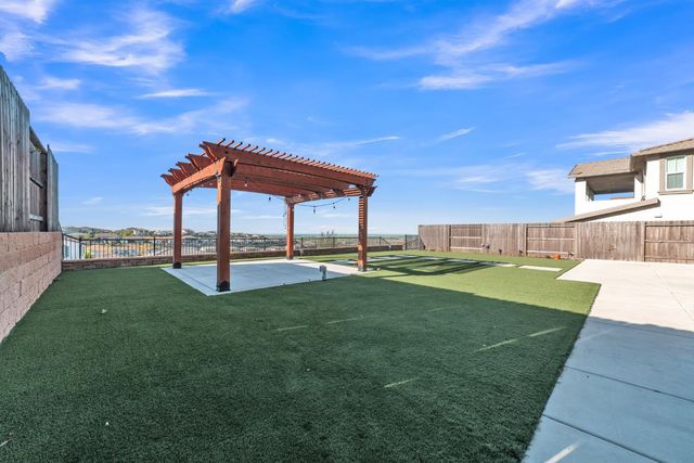 4651 Scenic Vista Dr, Folsom, CA 95630